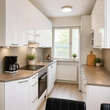 Modern Two-room In Center -wifi, Parking, Prime Location * Kouvola